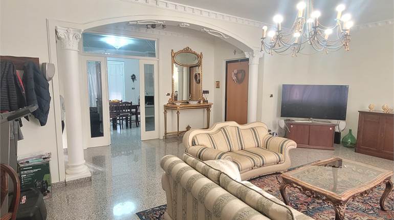 APPARTAMENTO + DEPOSITO