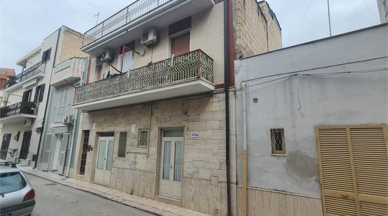 STABILE INDIPENDENTE