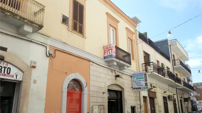 AFFITTO APPARTAMENTO USO UFFICIO